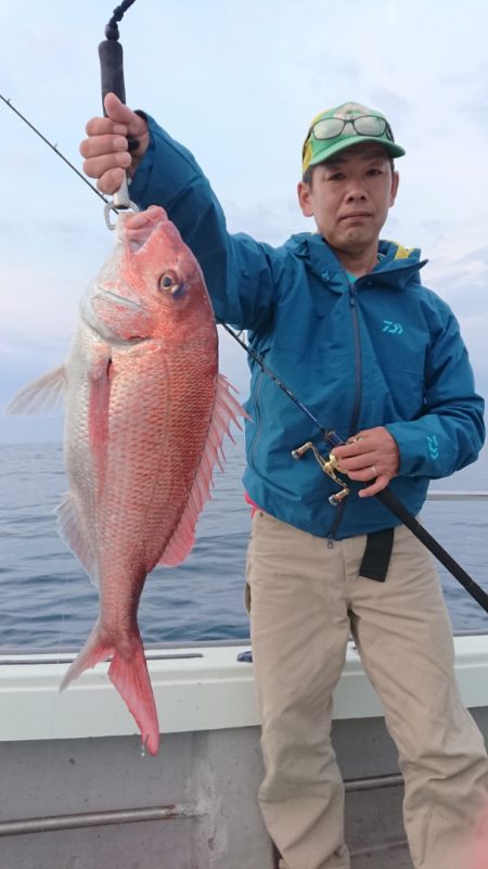 鷹王丸 釣果