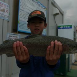 としまえんフィッシングエリア 釣果