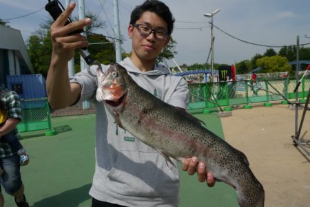 としまえんフィッシングエリア 釣果