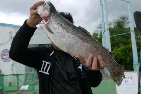 としまえんフィッシングエリア 釣果