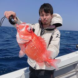 エンペラー 釣果