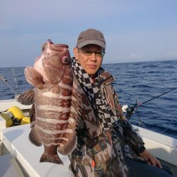 エンペラー 釣果