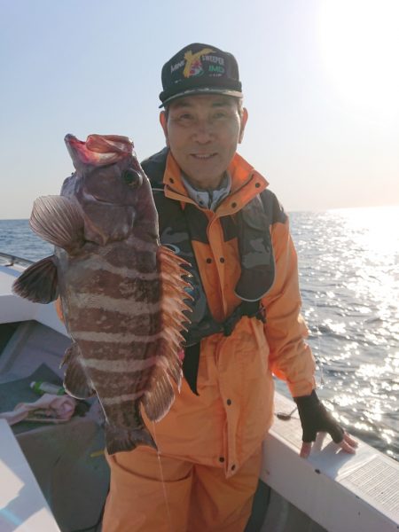 エンペラー 釣果