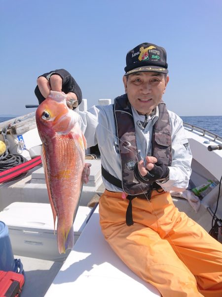 エンペラー 釣果