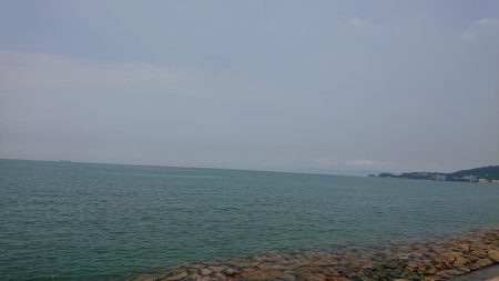 肘たたくんかえ!