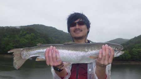 フィッシングレイクたかみや 釣果