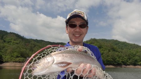 フィッシングレイクたかみや 釣果
