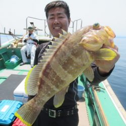 真祐丸 (しんゆうまる) 釣果