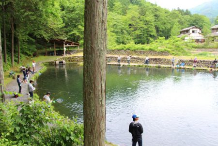 小菅トラウトガーデン 釣果