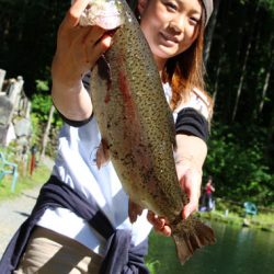 小菅トラウトガーデン 釣果