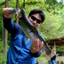 小菅トラウトガーデン 釣果