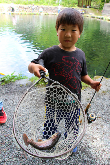 小菅トラウトガーデン 釣果