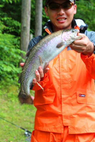 小菅トラウトガーデン 釣果