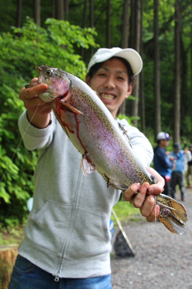 小菅トラウトガーデン 釣果