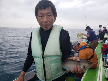 丸万釣船 釣果