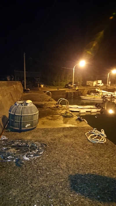 人気のない漁港