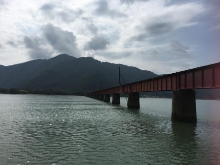 梅雨明けの晴天でキスを求めて