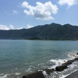 梅雨明けの晴天でキスを求めて