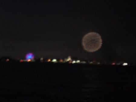 花火大会とは知らず３週連続ならず