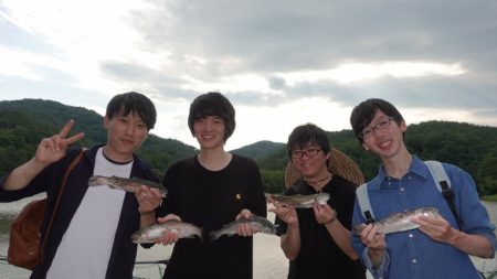 フィッシングレイクたかみや 釣果