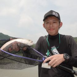 フィッシングレイクたかみや 釣果