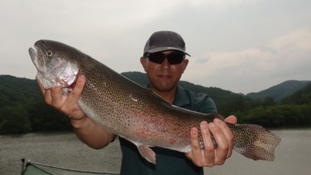 フィッシングレイクたかみや 釣果