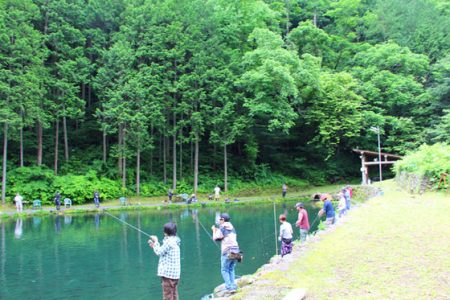 小菅トラウトガーデン 釣果