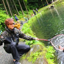 小菅トラウトガーデン 釣果
