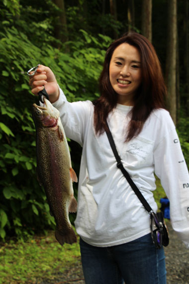 小菅トラウトガーデン 釣果
