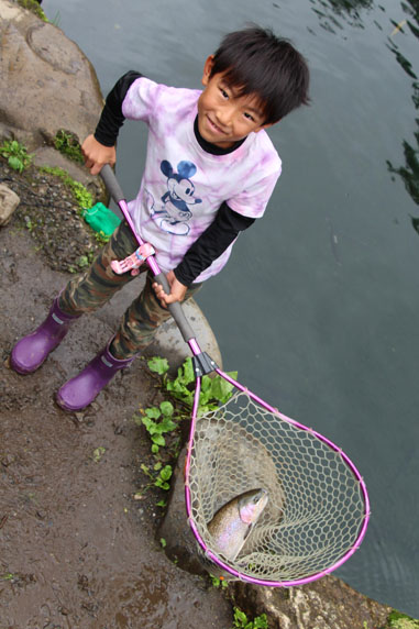 小菅トラウトガーデン 釣果