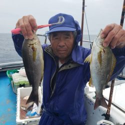 丸万釣船 釣果
