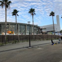 鳴尾浜海釣り公園