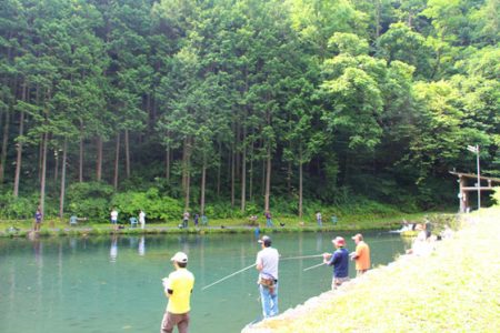 小菅トラウトガーデン 釣果