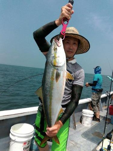 ファイヤードルフィン 釣果