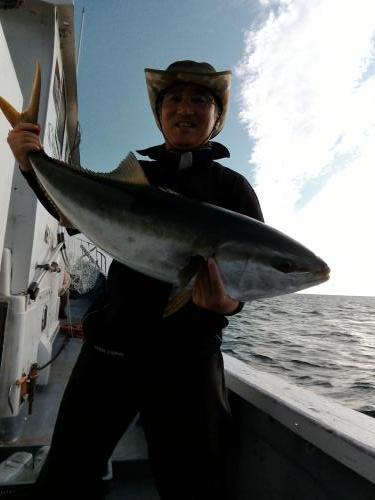 ファイヤードルフィン 釣果