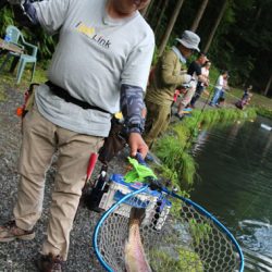 小菅トラウトガーデン 釣果