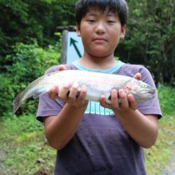 小菅トラウトガーデン 釣果