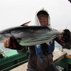 真祐丸 (しんゆうまる) 釣果