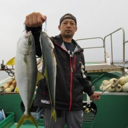 真祐丸 (しんゆうまる) 釣果