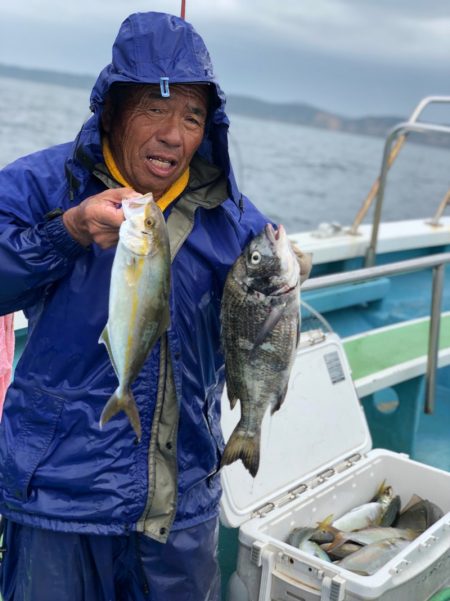 丸万釣船 釣果