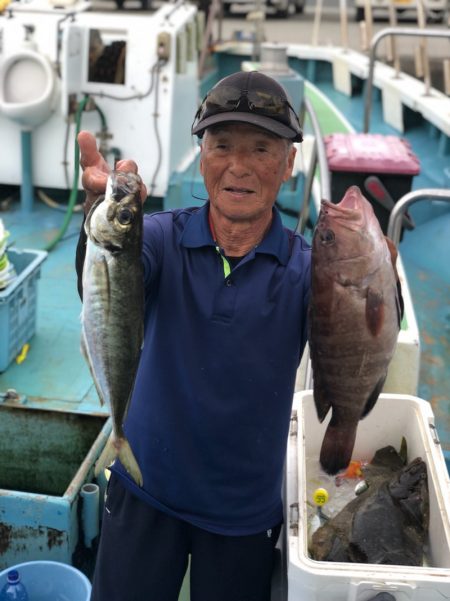 丸万釣船 釣果