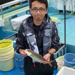 丸万釣船 釣果