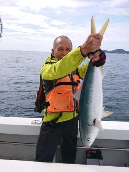 エンペラー 釣果