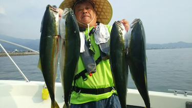 サンマリン 釣果