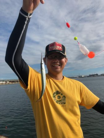 汐見埠頭で初サヨリ釣り