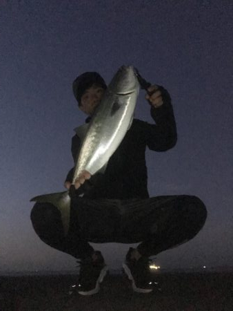 初場所でミノー!62cmハマチ?メジロ!?