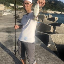 台風の影響で海は荒れていましたが