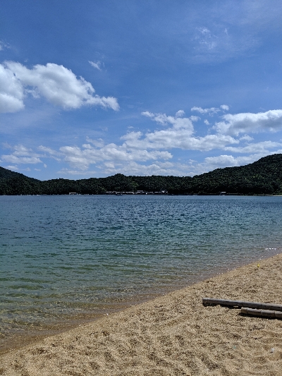 日本海でちびっ子と遊ぶ