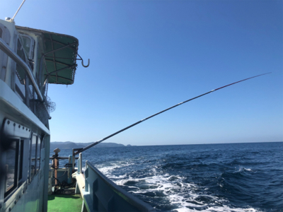 初島沖で船釣り