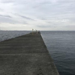 台風前に沖堤防